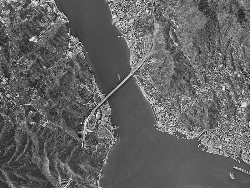 生口橋（いくちばし）の空中写真