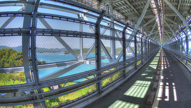 空中回廊みたいな因島大橋