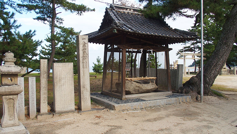 道鏡伝説の残る弓削神社