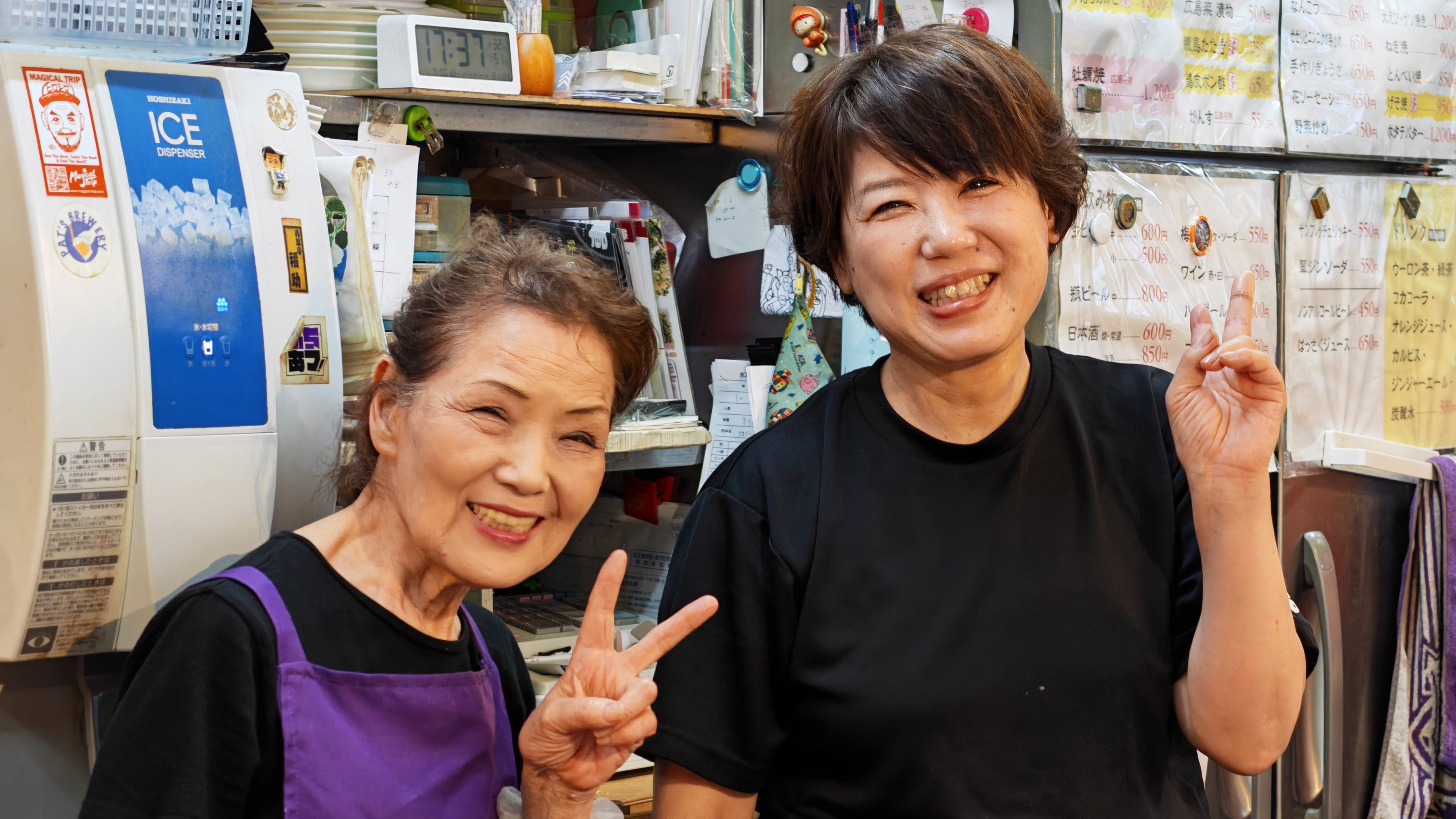 気さくな美人女将と娘さん親子で営むアットホームなお店です